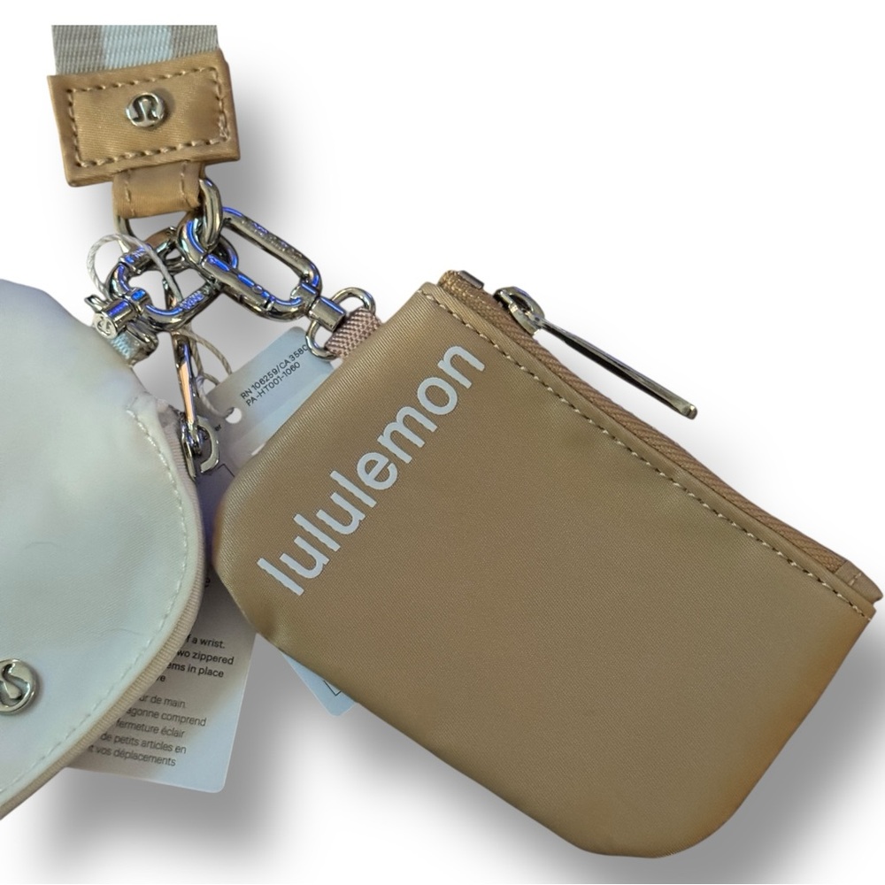 NWT Lululemon Dual Pouch Wristlet Bone/Movt O/S NWT Rare Brown Tan Cream Bone - Picture 3 of 10
